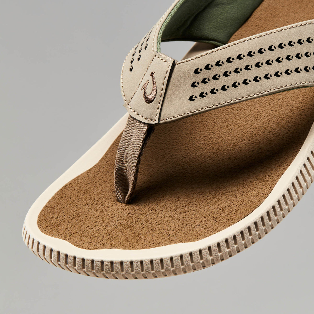 Ulele – Clay / Mustang