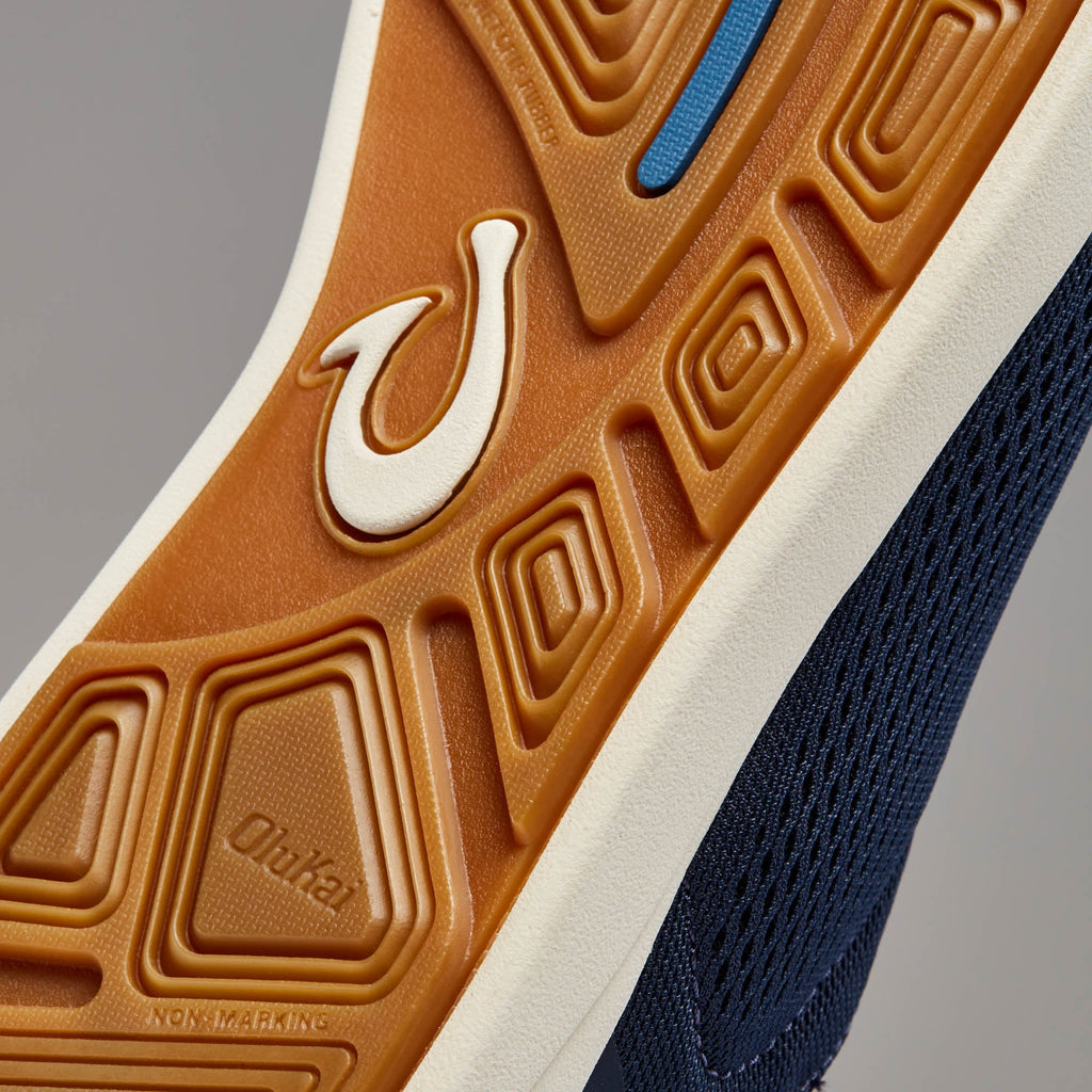 Moku Pae – Trench Blue / Off White