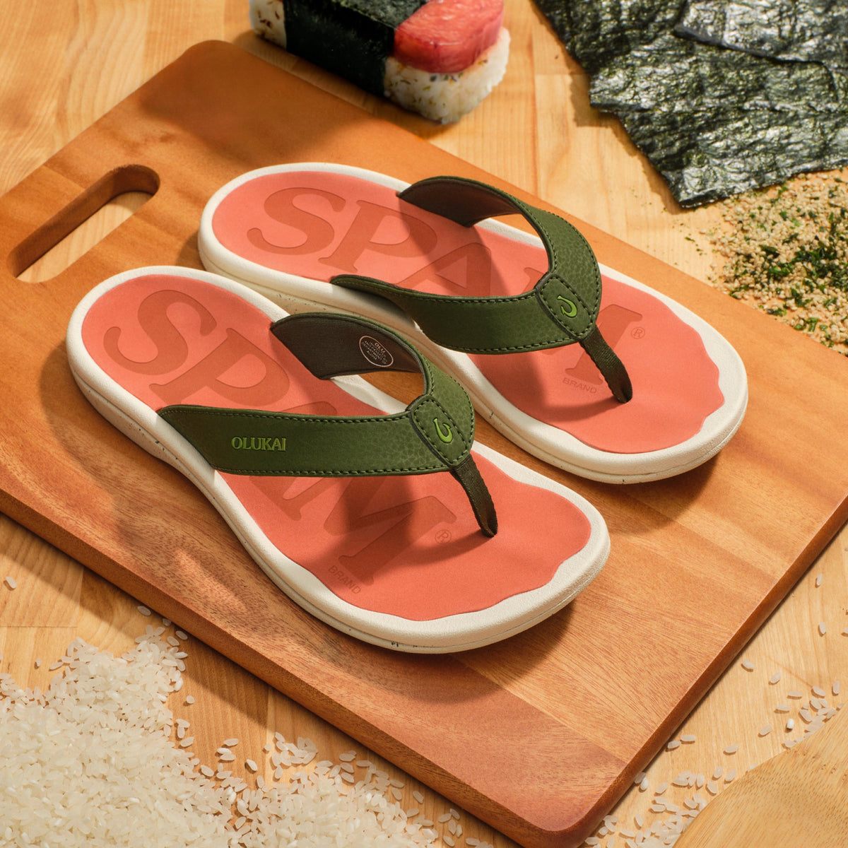 ‘Ohana  –  Nori / Dark Coral