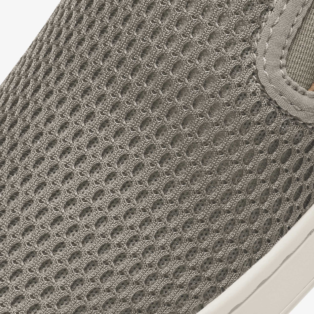 Pehuea  –  Taupe Grey / Taupe Grey
