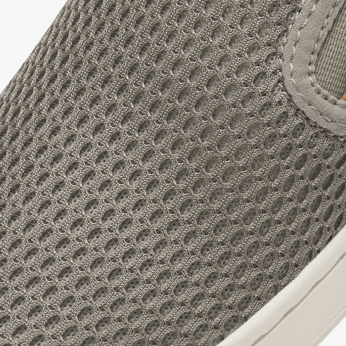 Pehuea  –  Taupe Grey / Taupe Grey