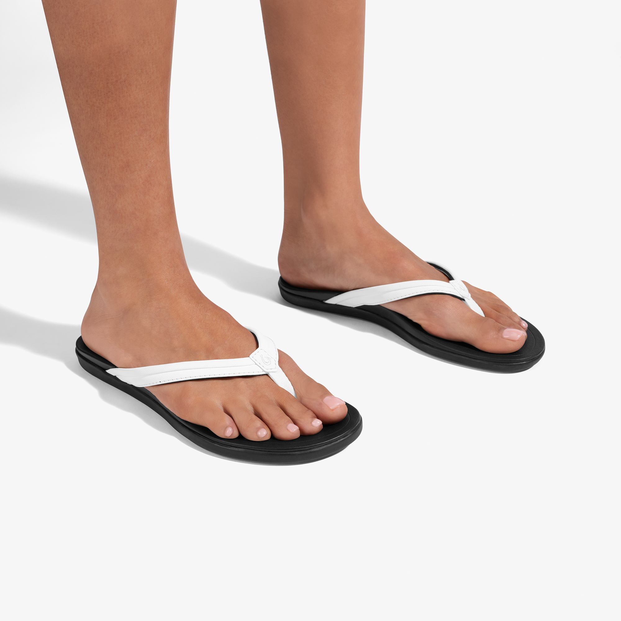 Ho’ōpio Maluā –  Bright White / Warm Sand