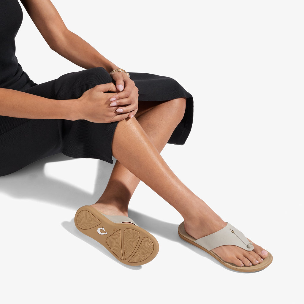 Ho’ōpio Mele  –  Tapa / Warm Sand