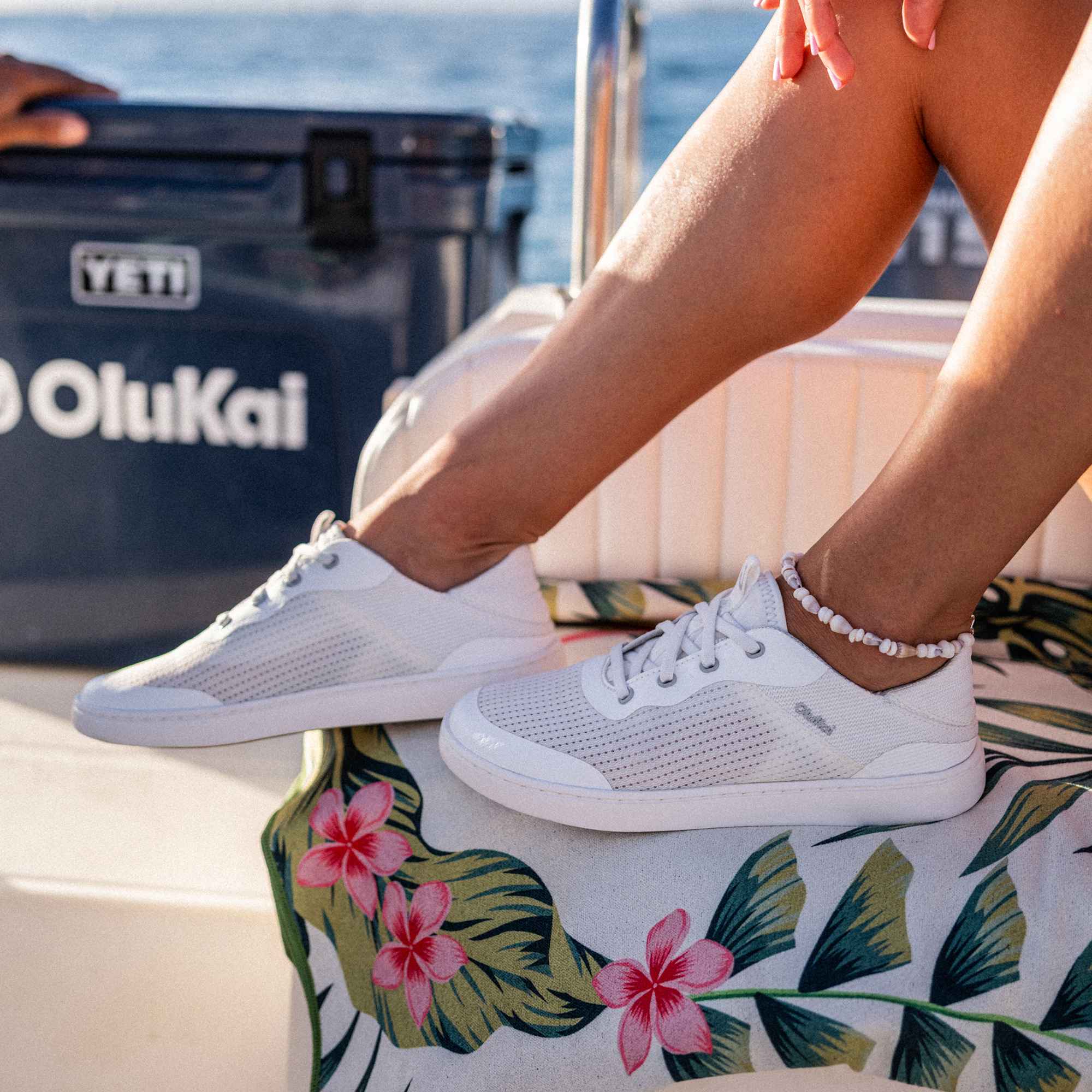 Kahakai  –  Bright White / Bright White