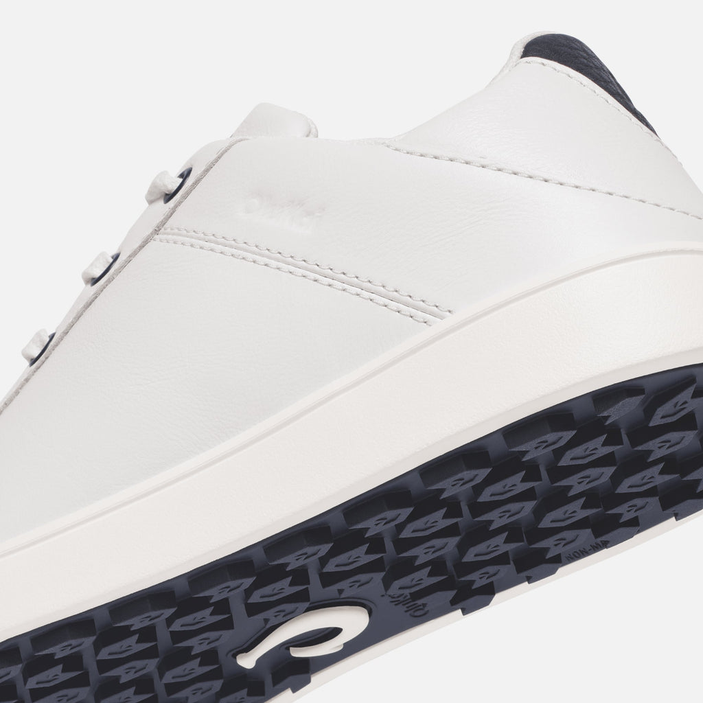 Puakea  –  Bright White / Trench Blue